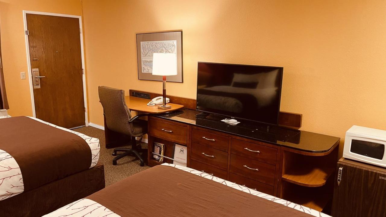 Apple Inn Motel Chelan Buitenkant foto