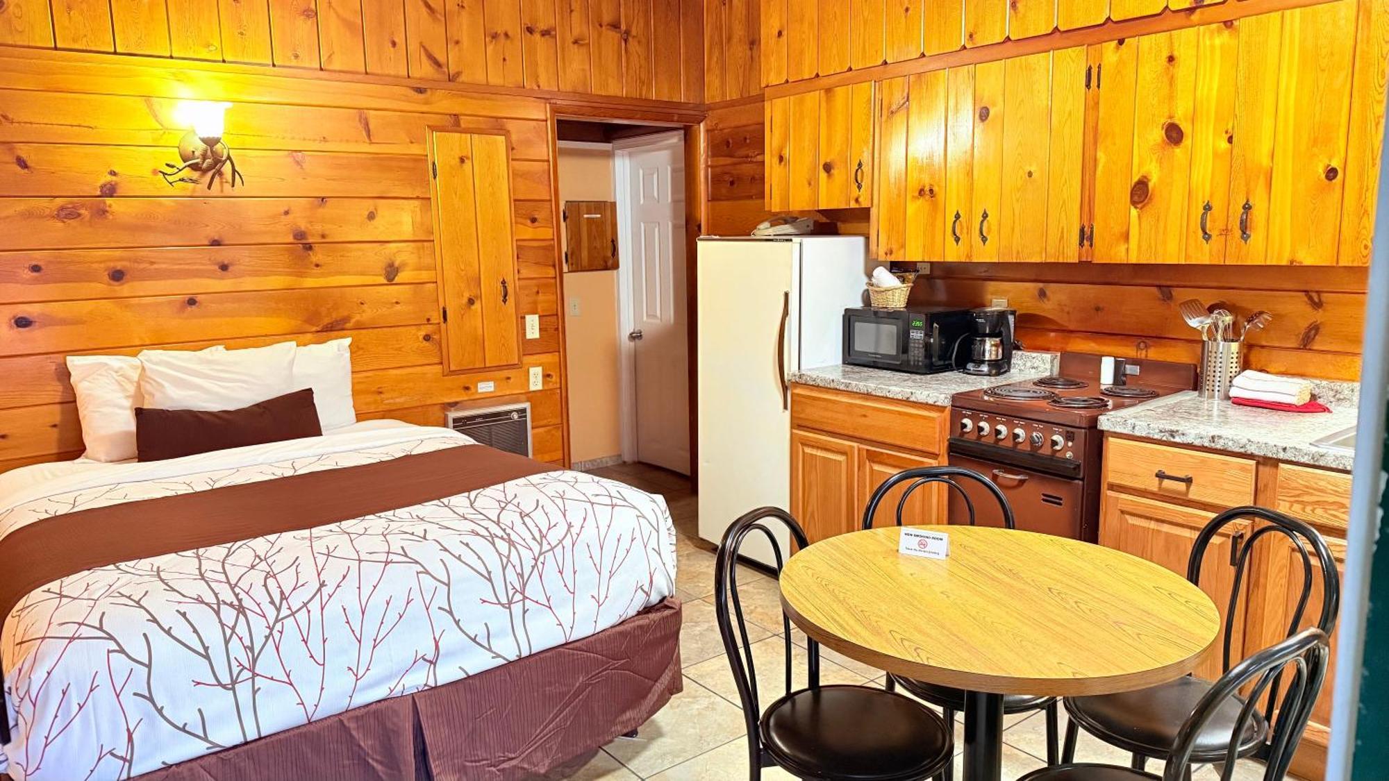 Apple Inn Motel Chelan Buitenkant foto